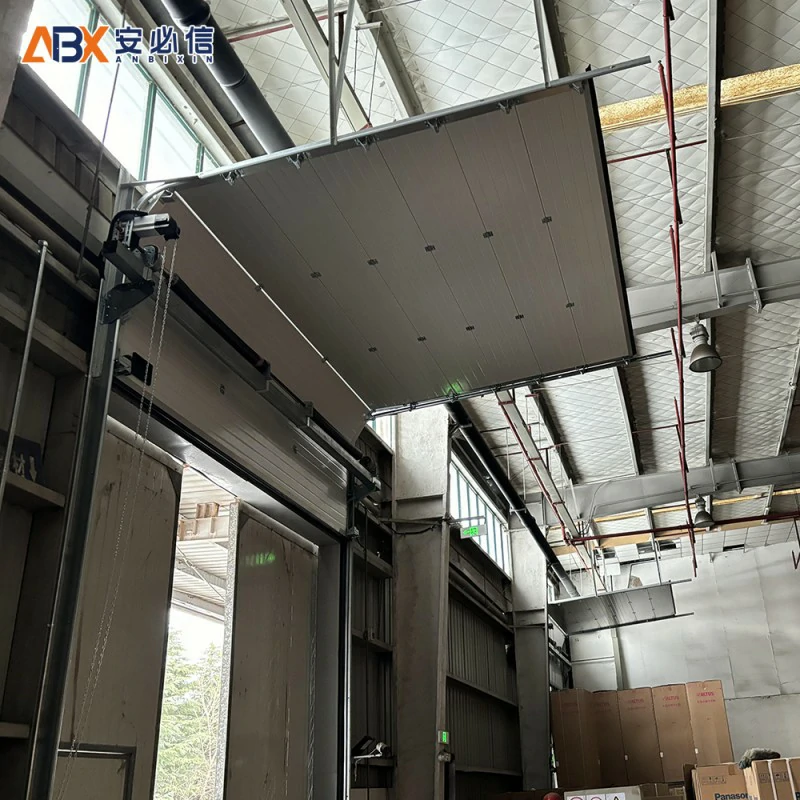 丽江市翻板滑升门